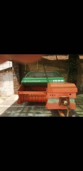 Square hay baler for sale