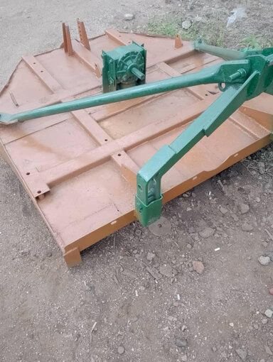 Bain tractor grass mower