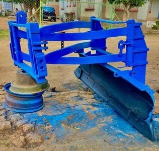 Tractor drawn Grader for sale