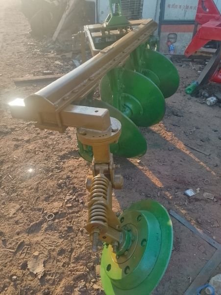 3 dish plough P11 Bain