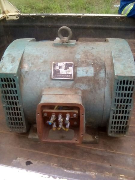 100hp complete irrigation motor, box n pump almost new